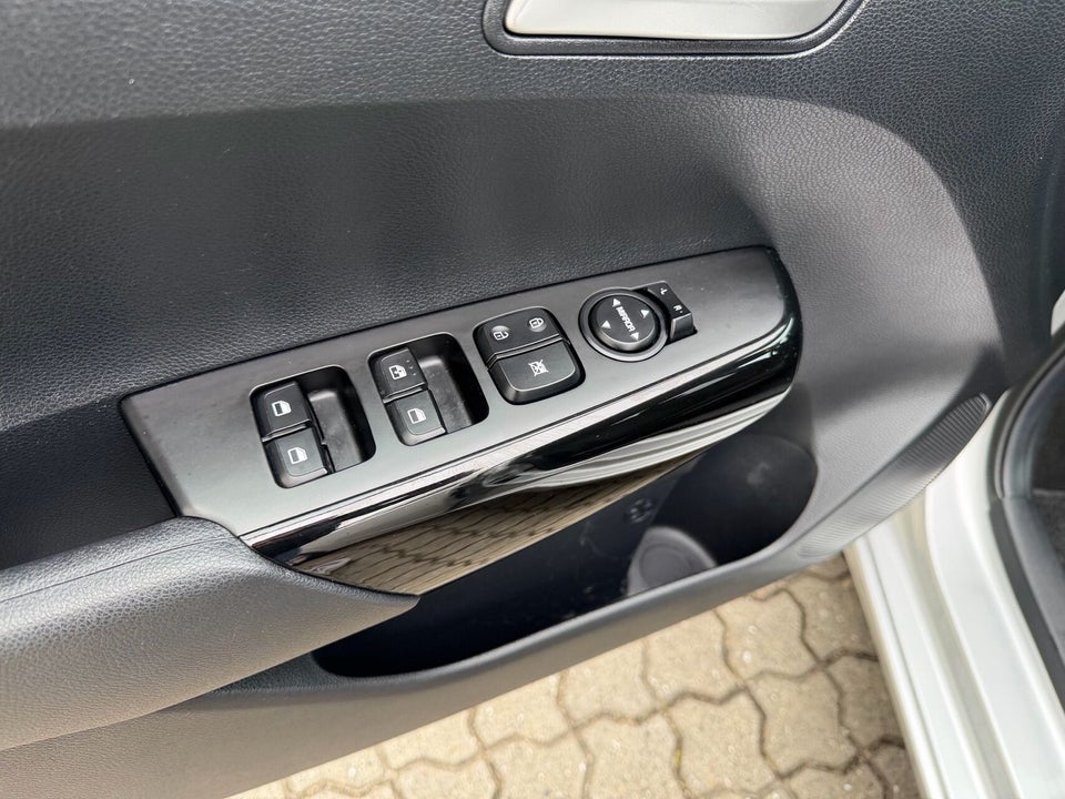 Kia Picanto 1,0 Prestige Upgrade 5d