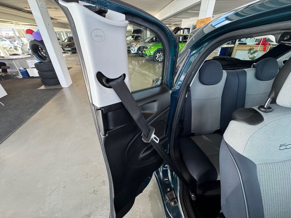 Fiat 500e 42 Icon 3+1 4d