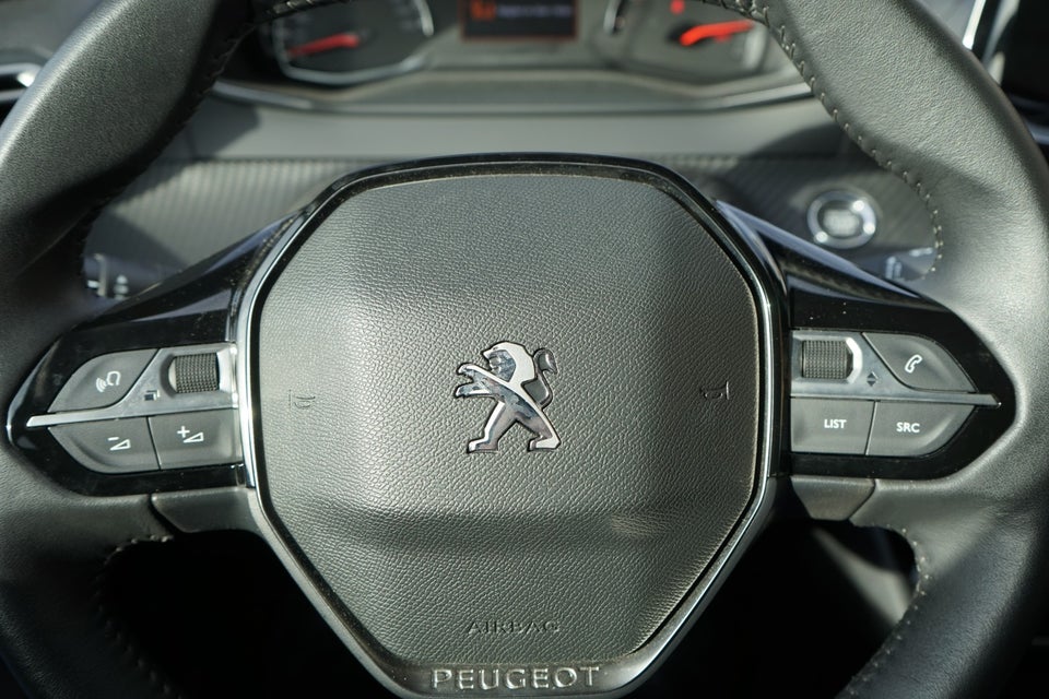 Peugeot 208 1,5 BlueHDi 100 Active Van 5d