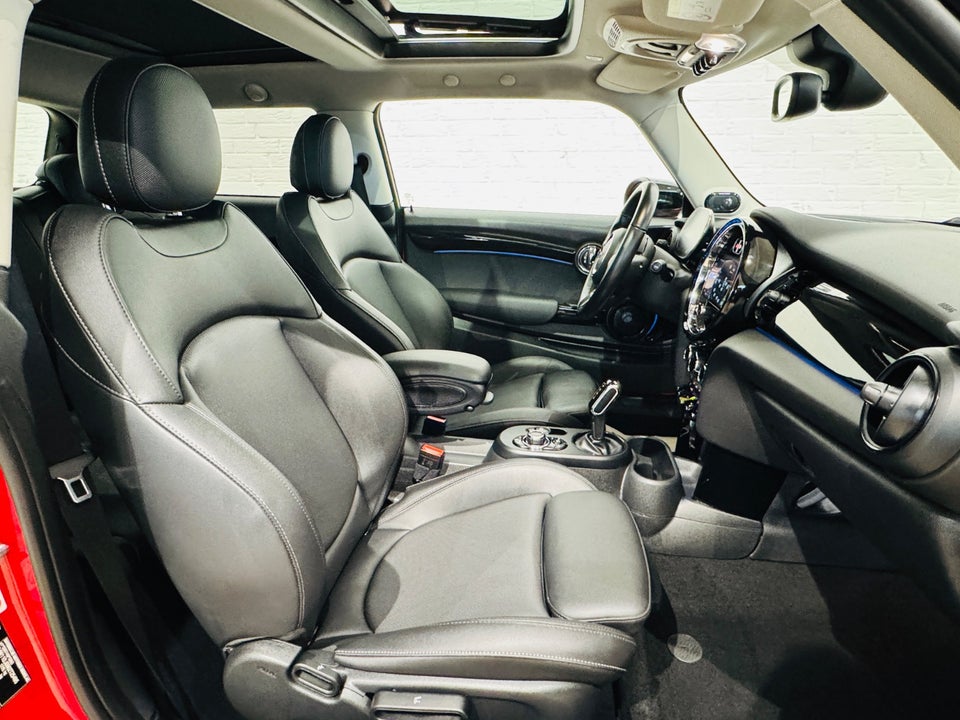 MINI Cooper SE Classic Trim 3d