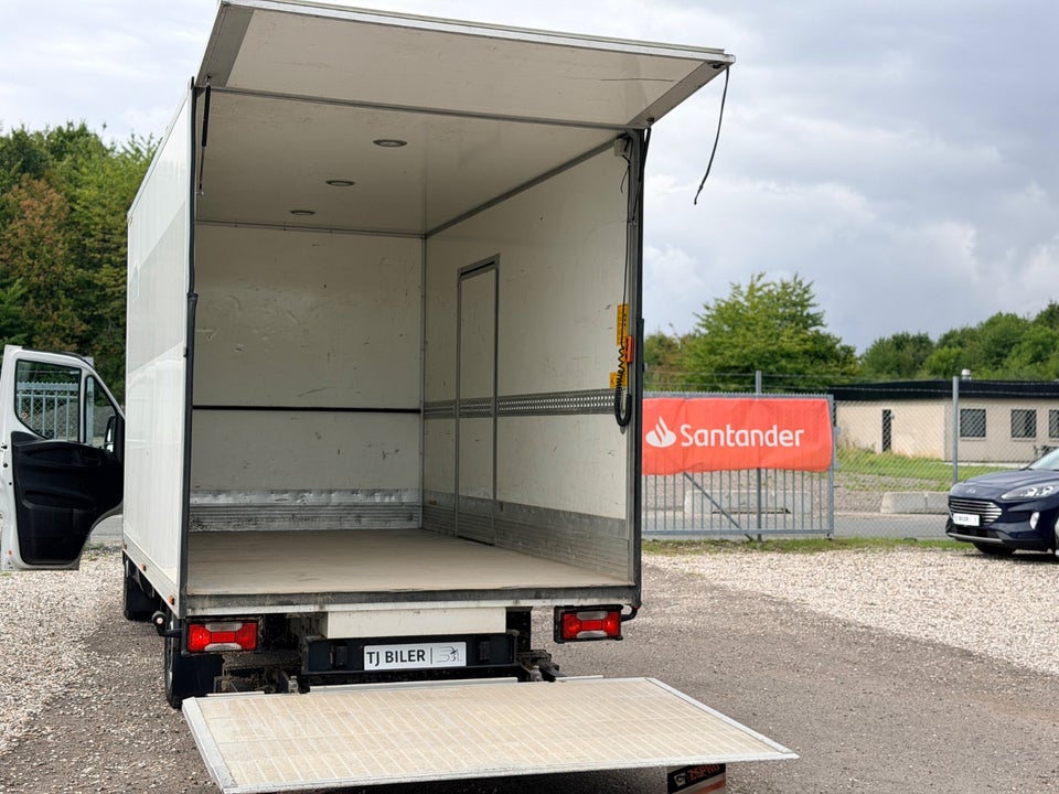 Iveco Daily 2,3 35S13 Alukasse m/lift 2d