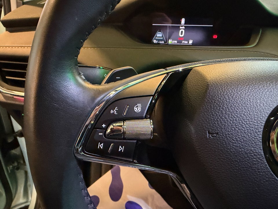 Skoda Enyaq 80 iV Suite 5d