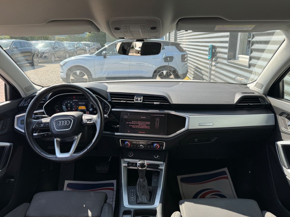Audi Q3 45 TFSi e Attitude plus S-tr. 5d