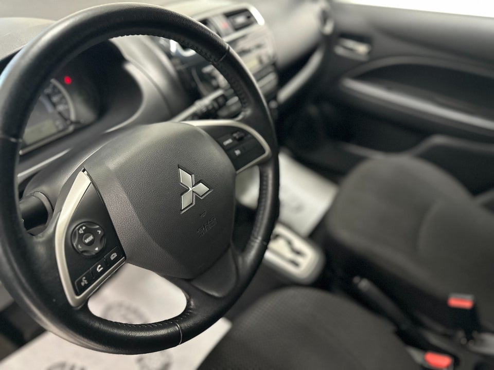 Mitsubishi Space Star 1,2 Limited CVT 5d