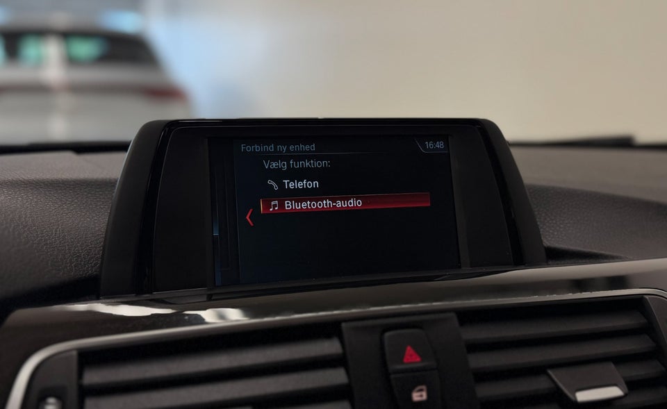 BMW 330e 2,0 aut. 4d