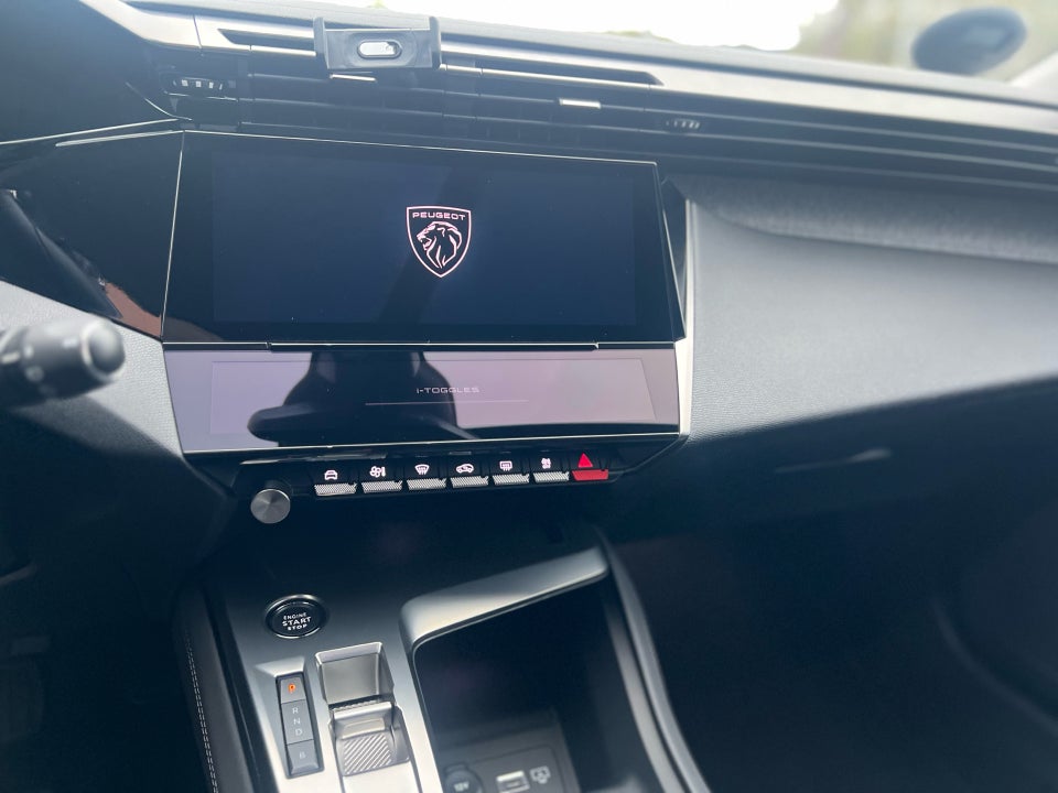 Peugeot 308 1,6 Hybrid First Selection+ SW EAT8 5d