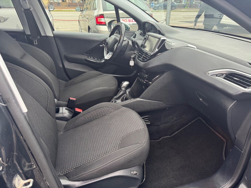 Peugeot 208 1,2 VTi 82 Allure 5d