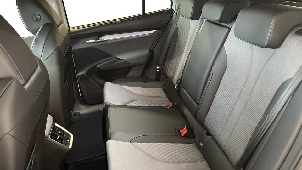 Skoda Enyaq 85 iV Premium 5d