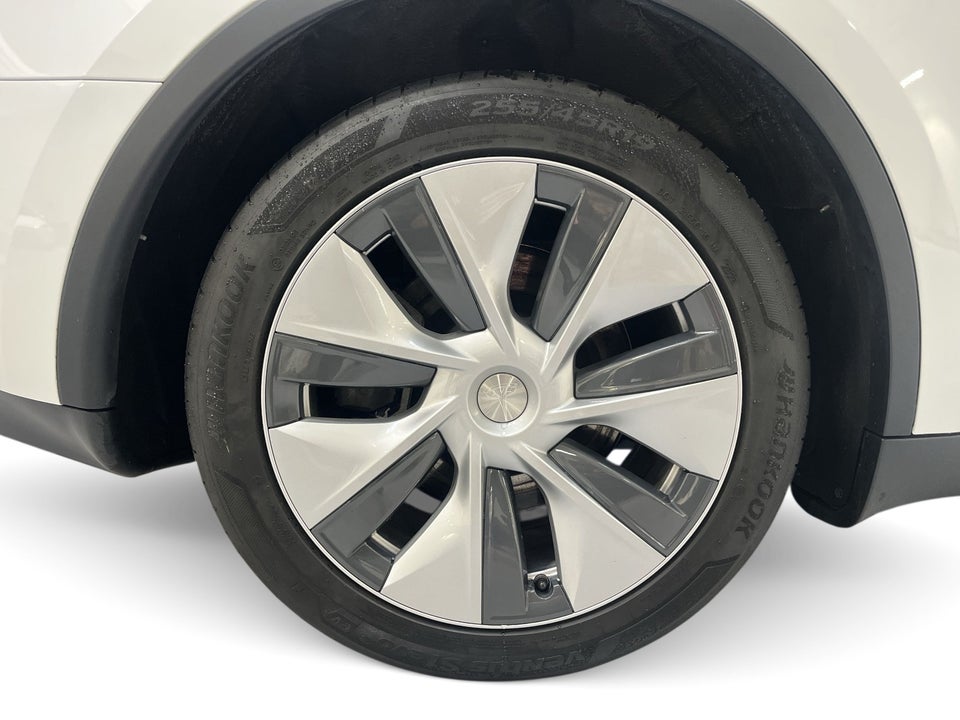 Tesla Model Y RWD 5d