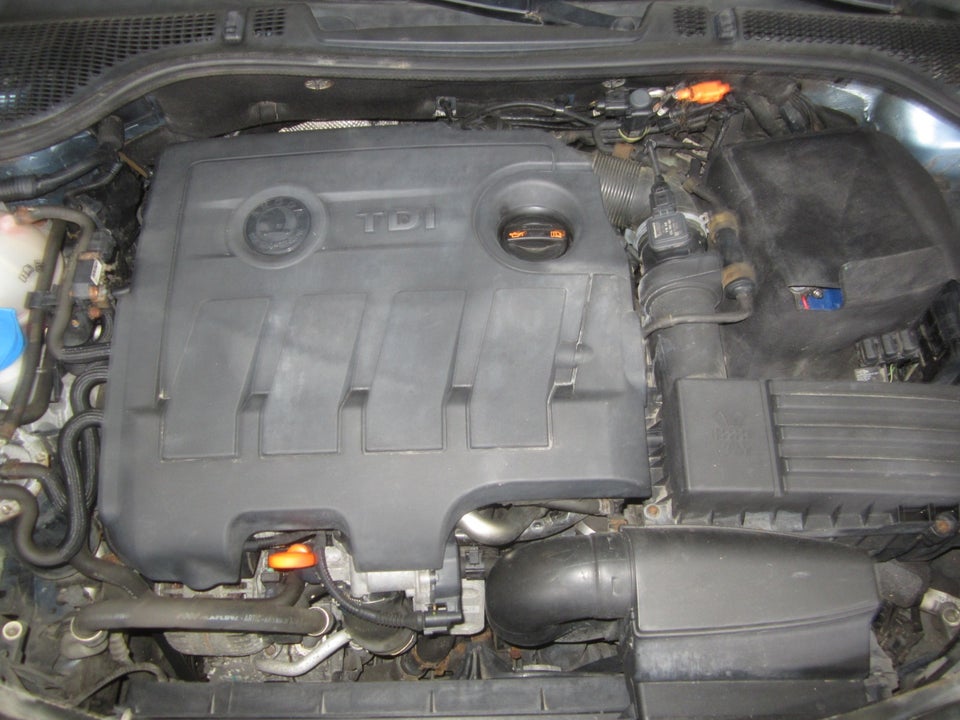 Skoda Octavia 1,6 TDi 105 Elegance 5d