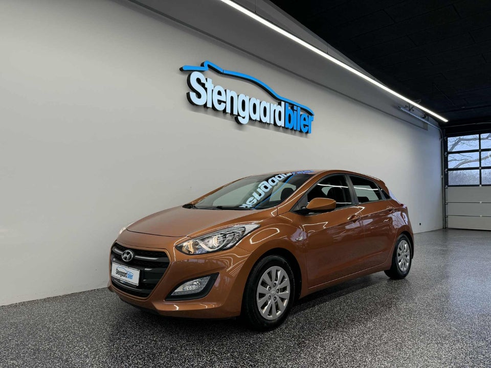 Hyundai i30 1,4 Trend 5d