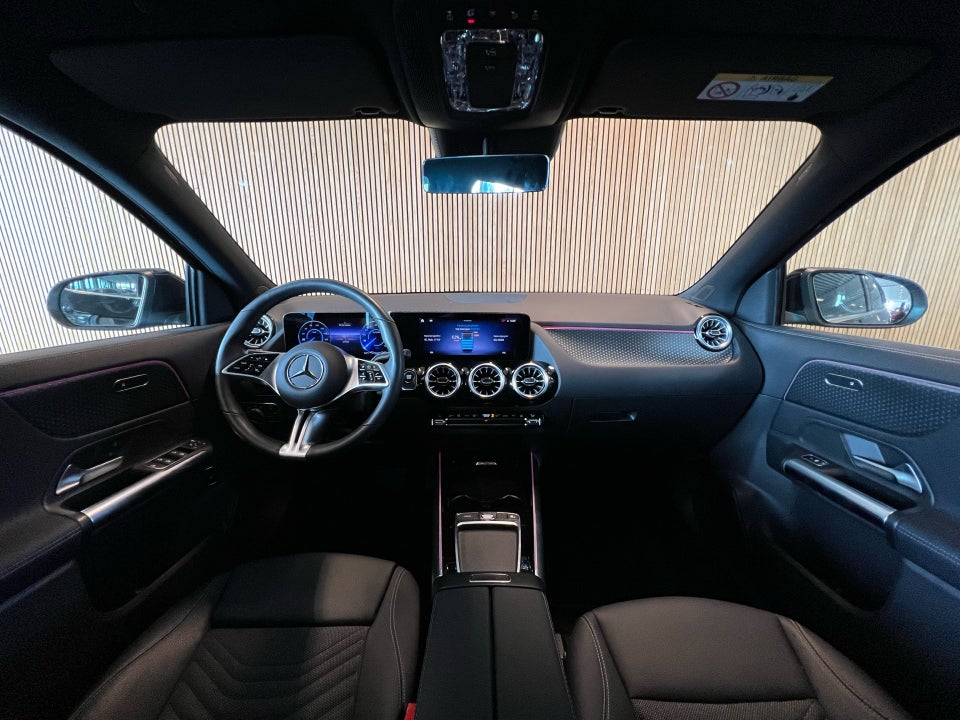 Mercedes EQA300 Progressive 4Matic 5d