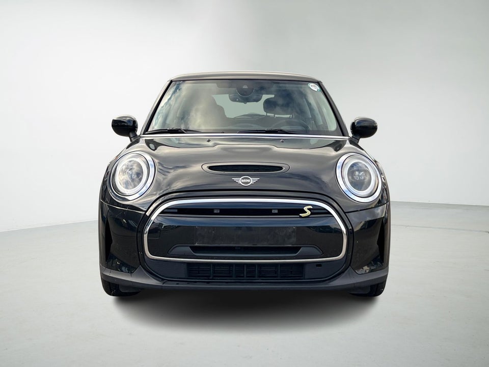 MINI Cooper SE Essential 3d