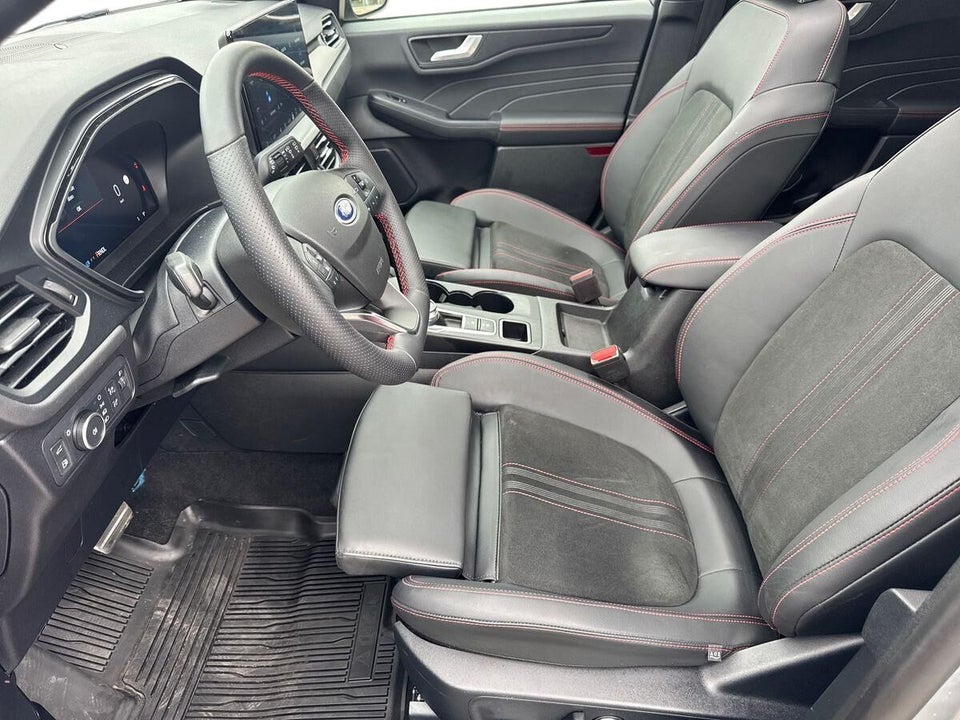Ford Kuga 2,5 PHEV ST-Line X CVT 5d