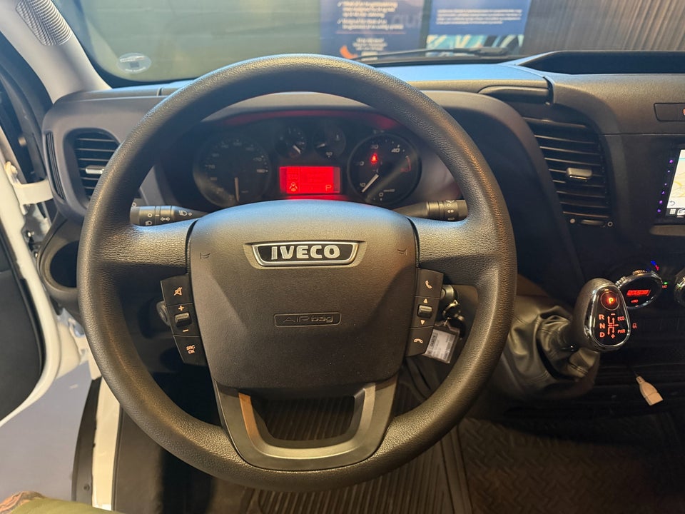 Iveco Daily 2,3 35C14 13,4m³ Van AG8