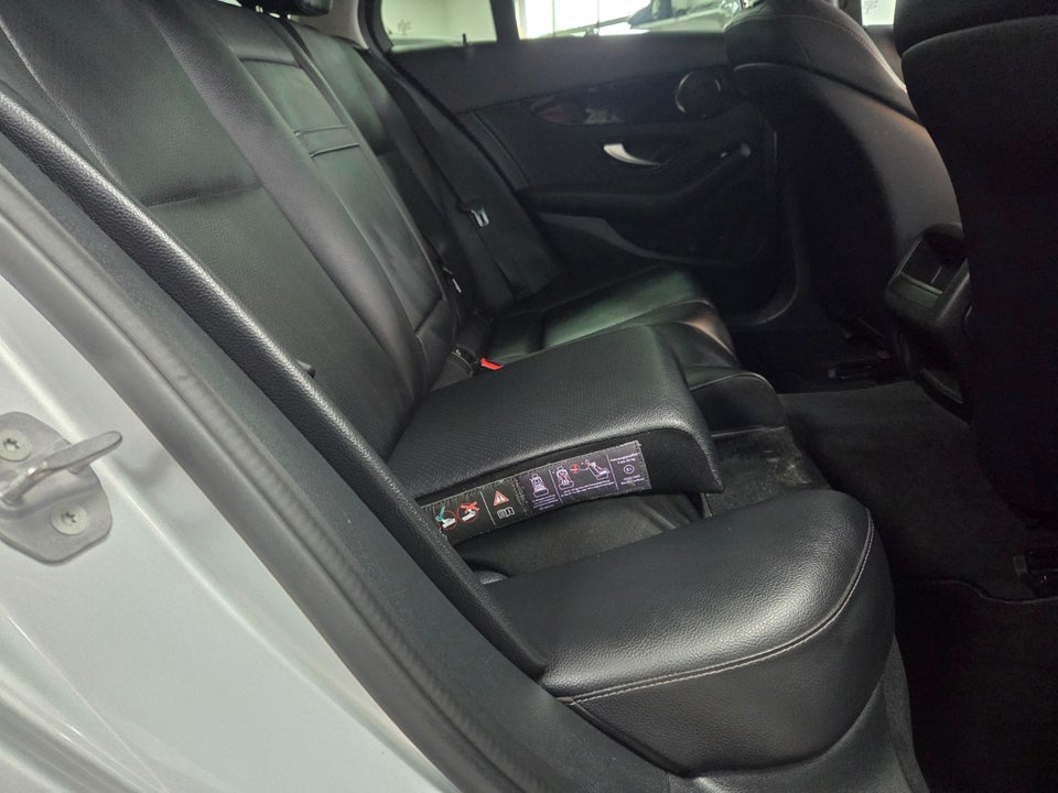 Mercedes C200 2,0 Avantgarde stc. aut. 5d