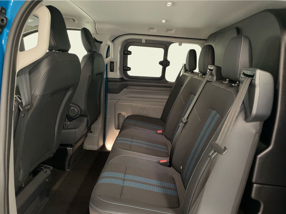 Ford E-Transit Custom 320 L1 71 Sport