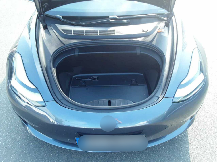 Tesla Model 3 Long Range AWD 4d