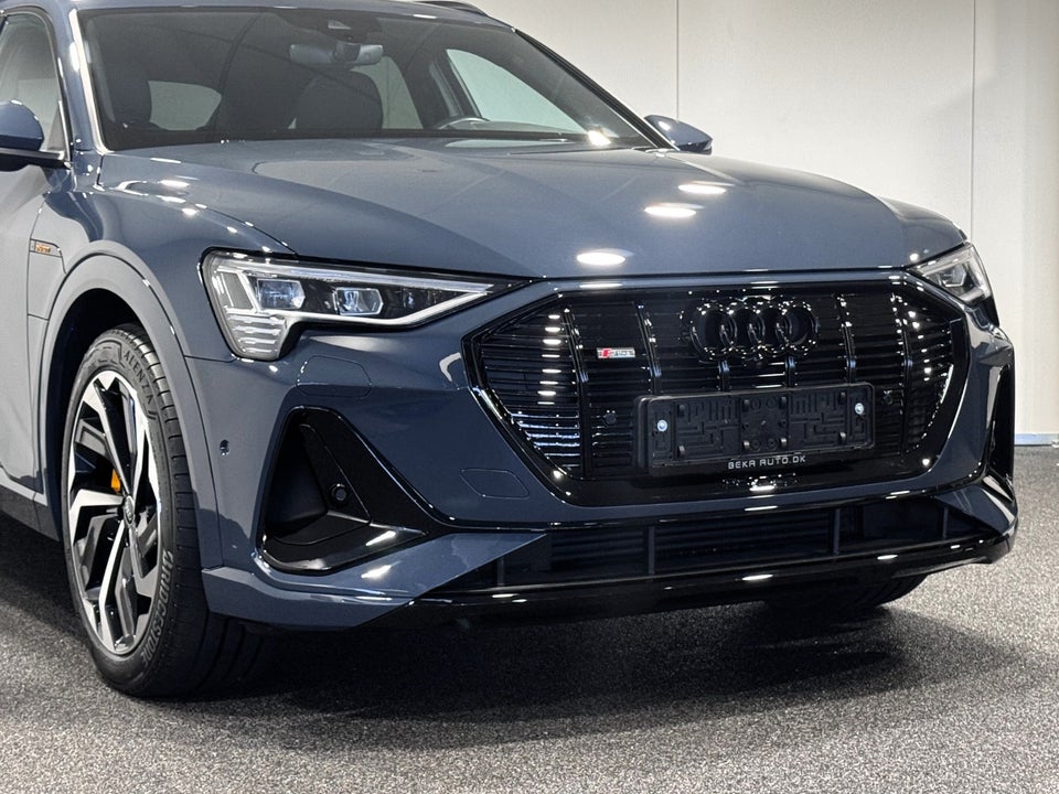 Audi e-tron 55 S-line Sportback quattro 5d