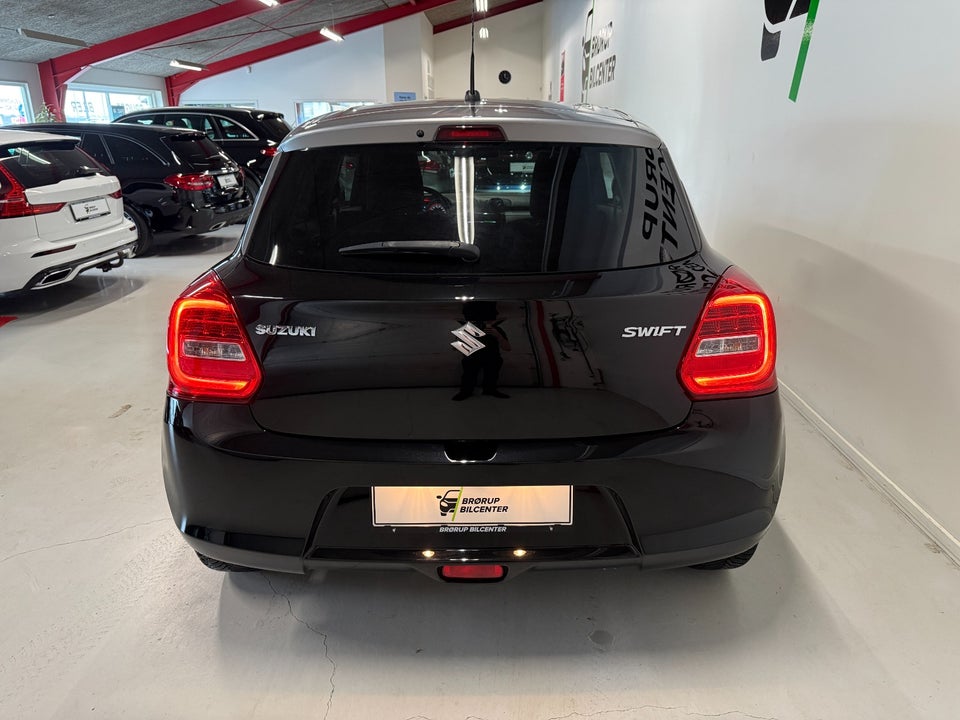 Suzuki Swift 1,2 Dualjet Exclusive CVT 5d