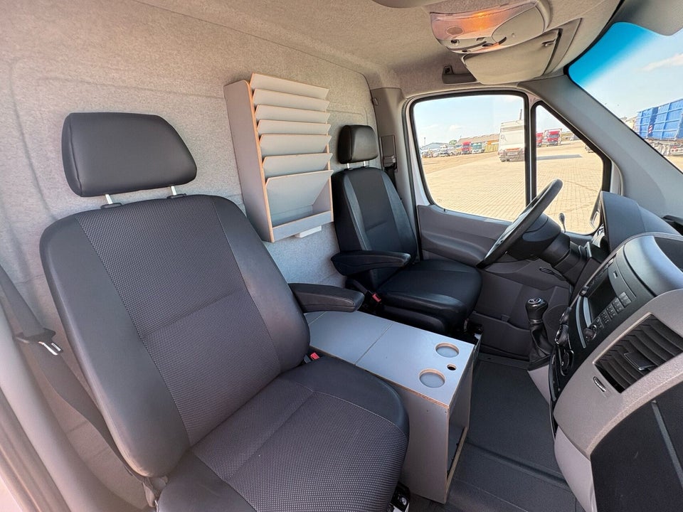 Mercedes Sprinter 316 2,2 CDi R2 Kassevogn aut. 5d