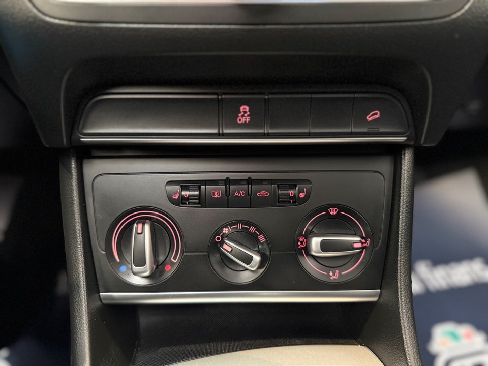 Audi Q3 2,0 TFSi 200 S-line S-tr. 5d