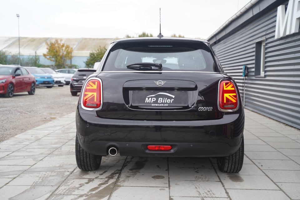 MINI Cooper 1,5 Essential aut. 5d