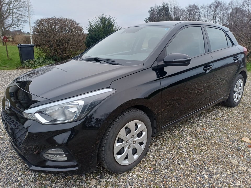 Hyundai i20 1,0 T-GDi Trend DCT 5d