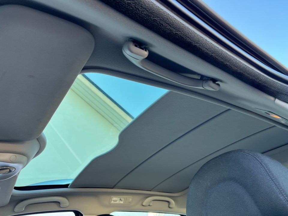 Peugeot 407 1,6 HDi 110 Premium SW 5d