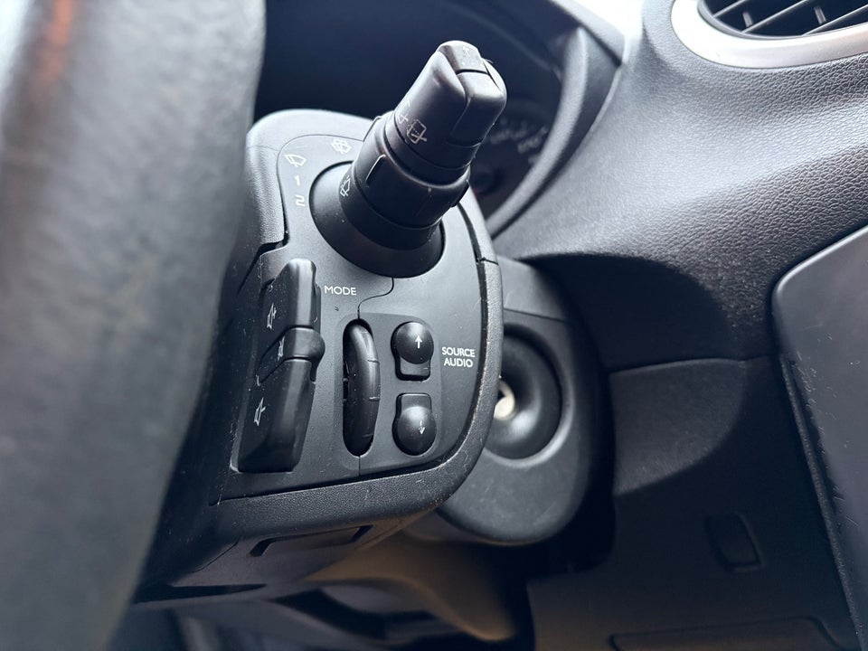 Renault Clio III 1,5 dCi 75 Expression 5d