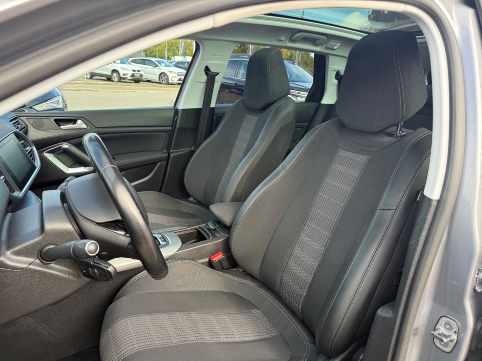 Peugeot 308 1,5 BlueHDi 130 Edition SW 5d