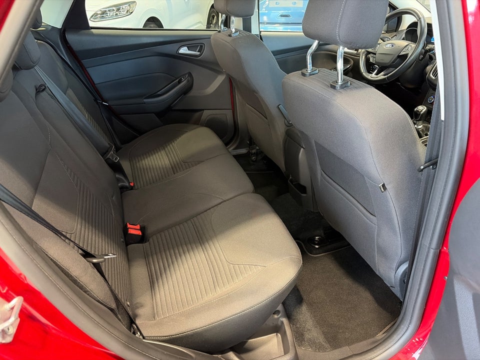 Ford Focus 1,0 SCTi 125 Titanium 5d