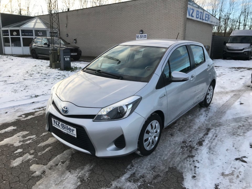 Toyota Yaris 1,5 Hybrid H2 Touch CVT 5d