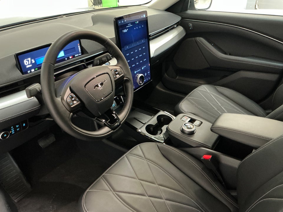 Ford Mustang Mach-E 75 Standard Range 5d