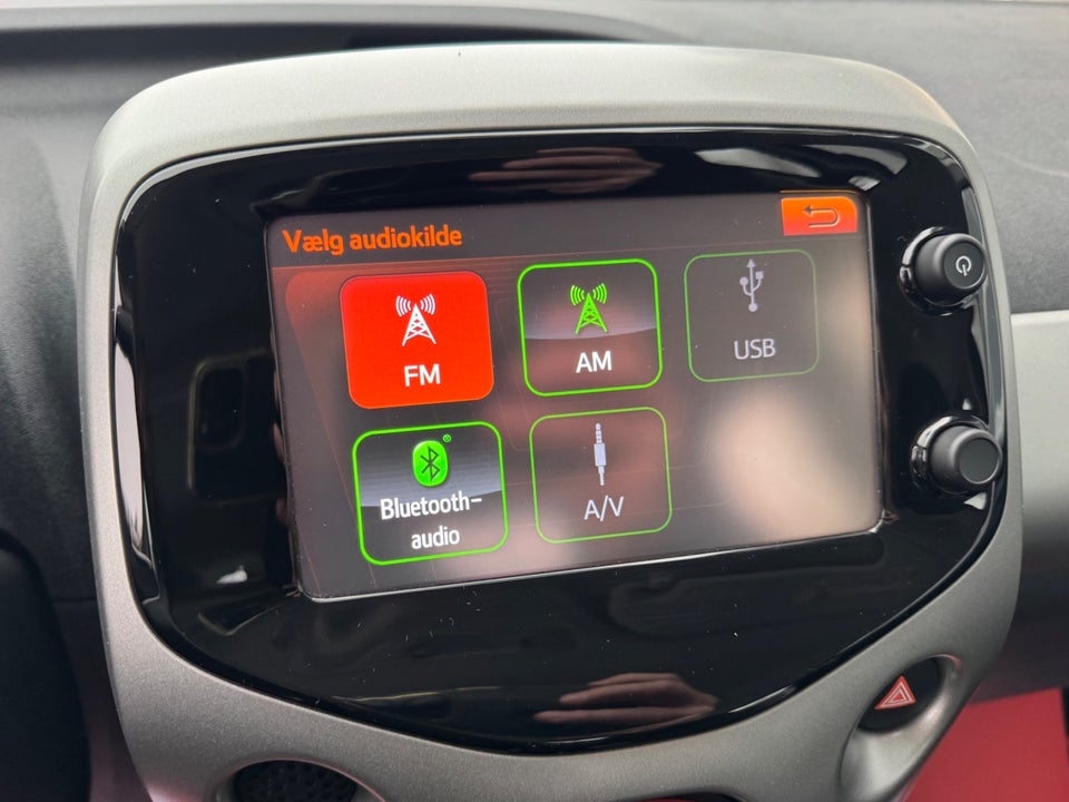 Toyota Aygo 1,0 VVT-i x-play 5d