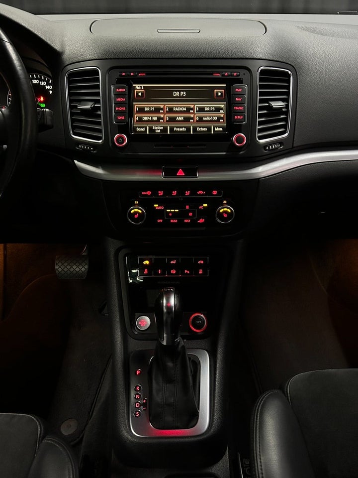 VW Sharan 2,0 TSi 200 Highline DSG BMT 5d