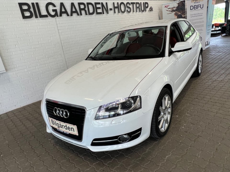 Audi A3 2,0 TDi 140 Attraction Sportback S-tr. 5d