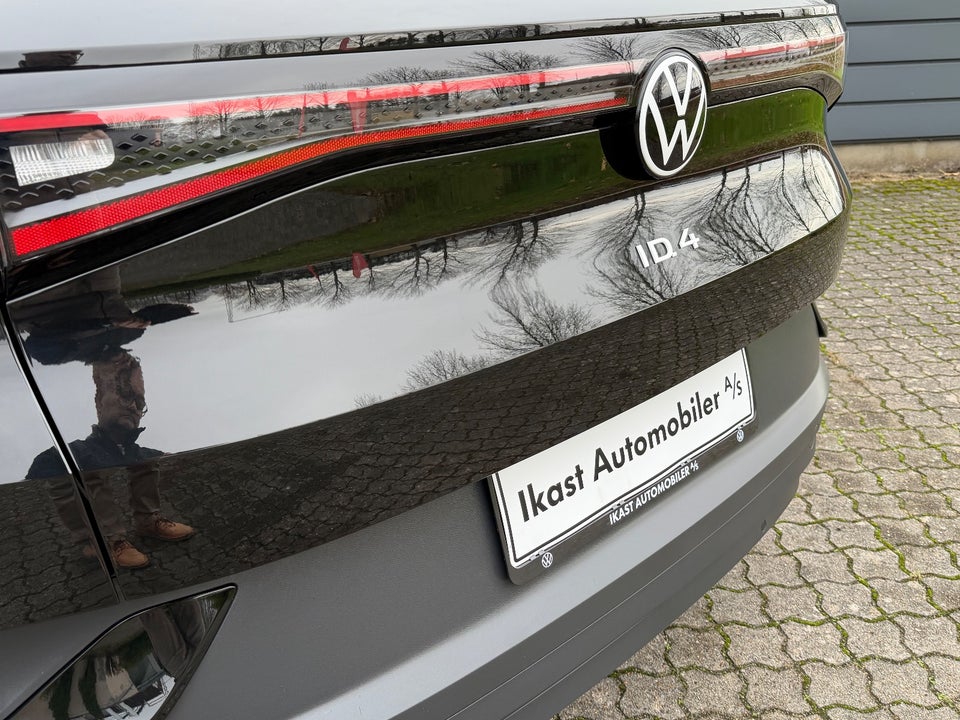 VW ID.4 52 Life 5d