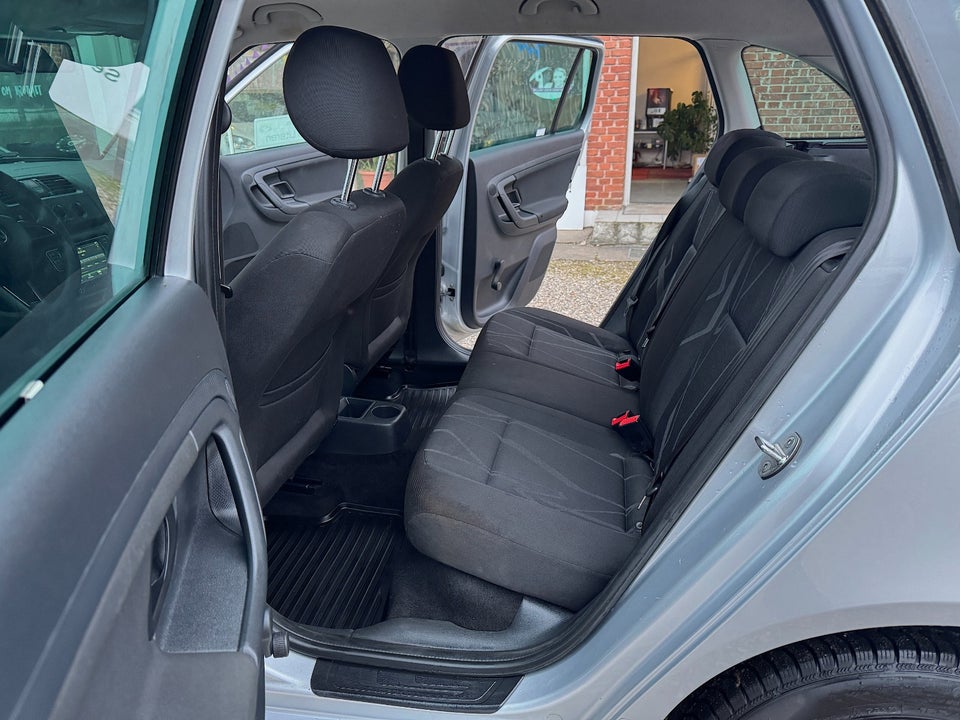 Skoda Fabia 1,2 12V Ambition 5d