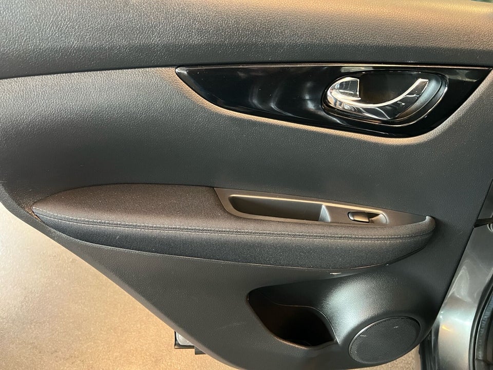 Nissan Qashqai 1,2 Dig-T 115 Acenta 5d