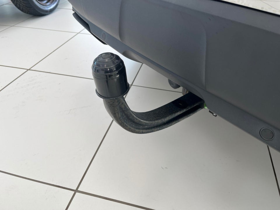 Peugeot 3008 1,6 Hybrid Selection EAT8 5d