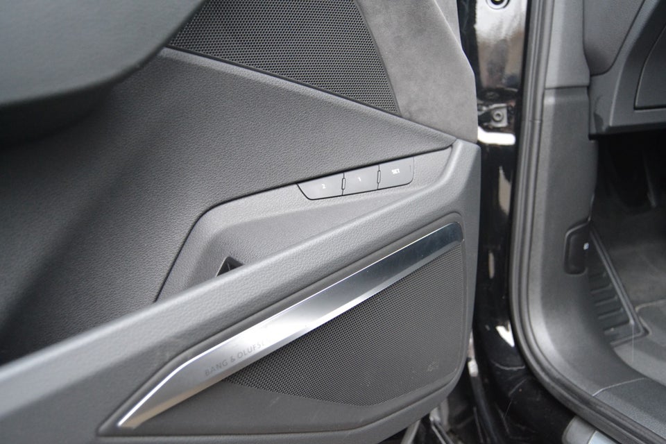 Audi e-tron 55 S-line quattro 5d