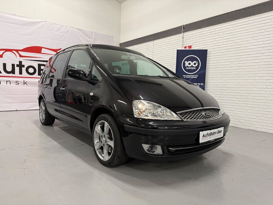 Ford Galaxy 2,8 204 Ghia 5d