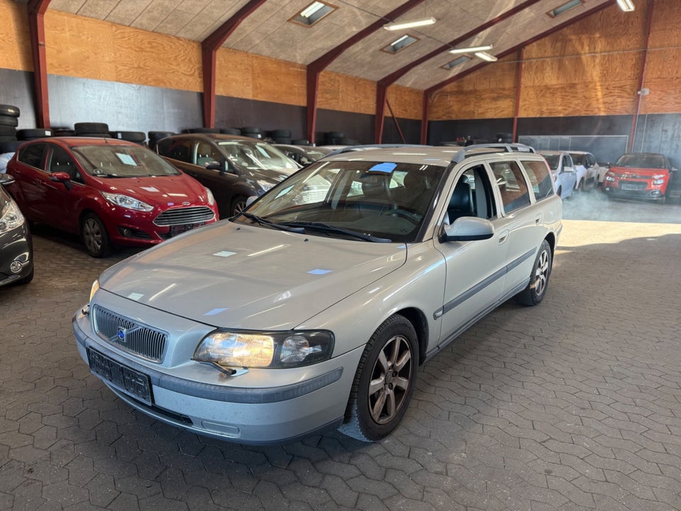 Volvo V70 2,4 140 Addition 5d