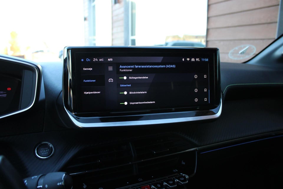 Peugeot e-208 54 GT 5d