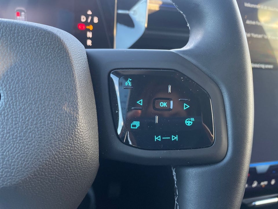 Ford Explorer 82 Premium Extended Range 5d