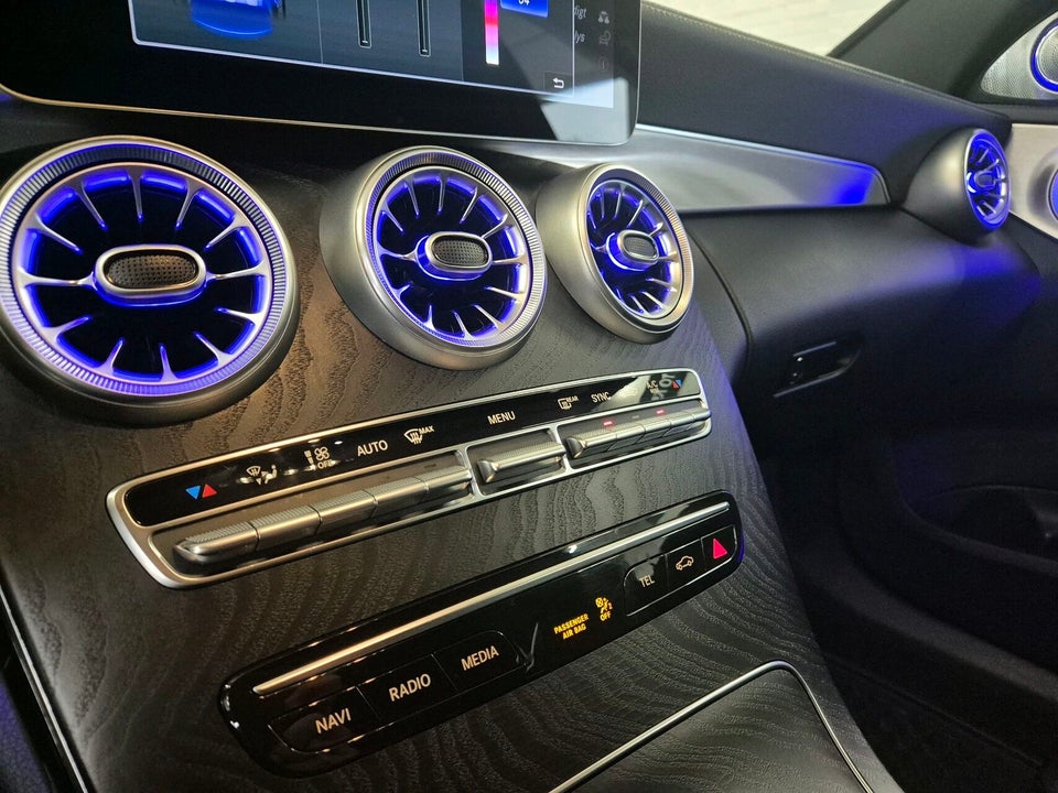 Mercedes C220 d 2,0 AMG Line stc. aut. 5d