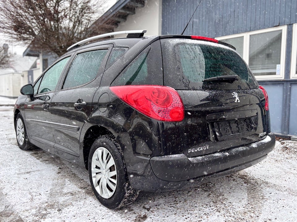 Peugeot 207 1,6 HDi 92 Sportium SW 5d