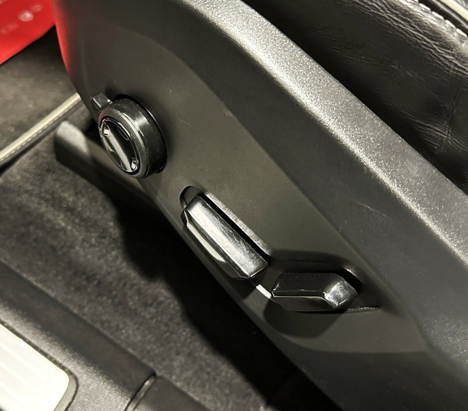 Volvo XC60 2,0 D4 190 R-Design aut. 5d