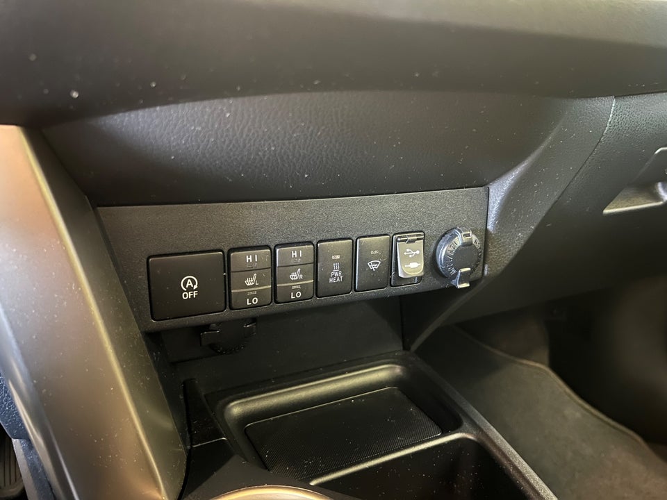 Toyota RAV4 2,0 D-4D T2 Van 5d